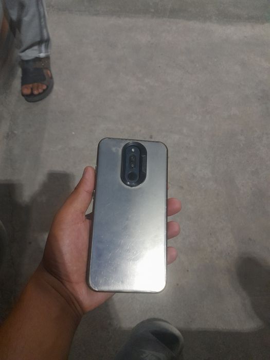 Redmi 8  64/8gb o'rtacha