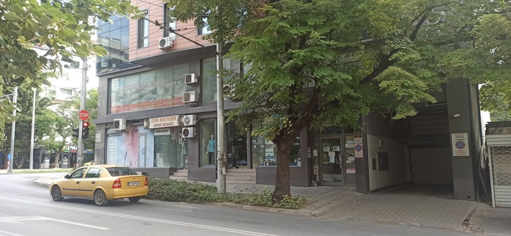Подземно паркомясто под наем в централната част на град Стара Загора.