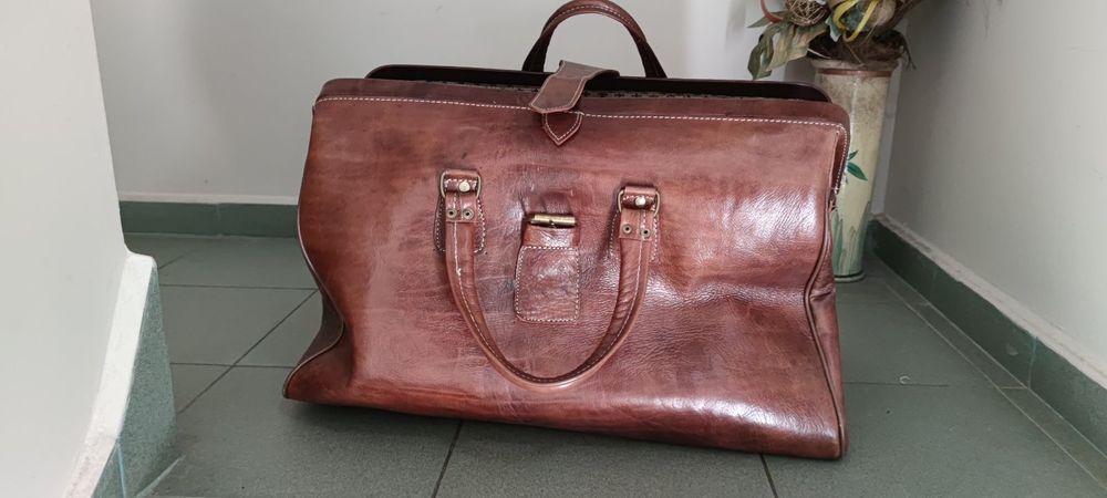 Пътна чанта от камилска кожа