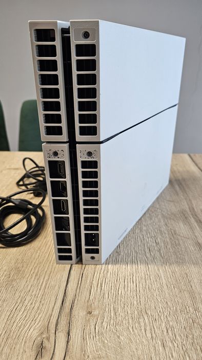 Sony PlayStation 4 Fat White