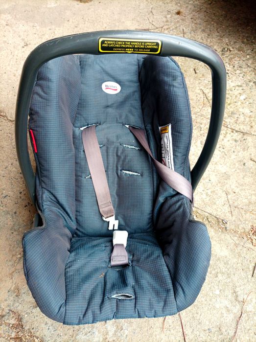 Бебешко столче за лек автомобил