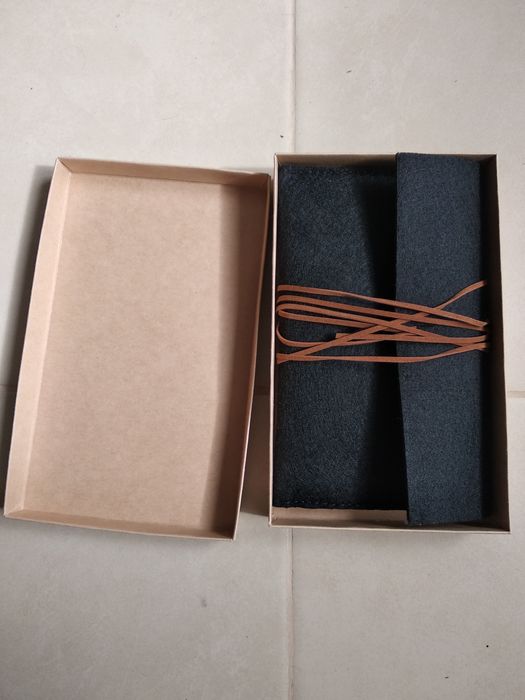 Ръчно изработен калъф за четец размери 20/12 см (подходящ за kindle)