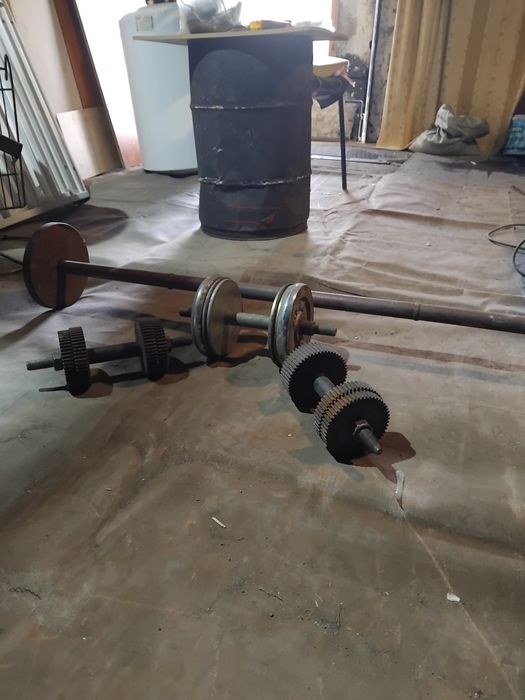 Гантели и штанга .