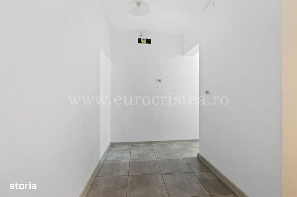 Apartament cu 2 camere de vânzare – Renovat, parter, Strada Sirenei