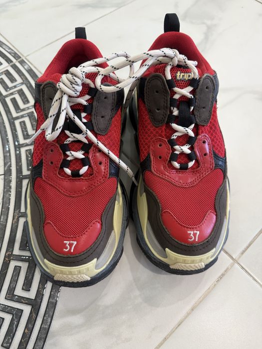 Кросовки женские