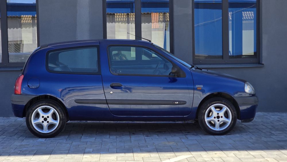 RENAULT Clio 1998 — imagine 2