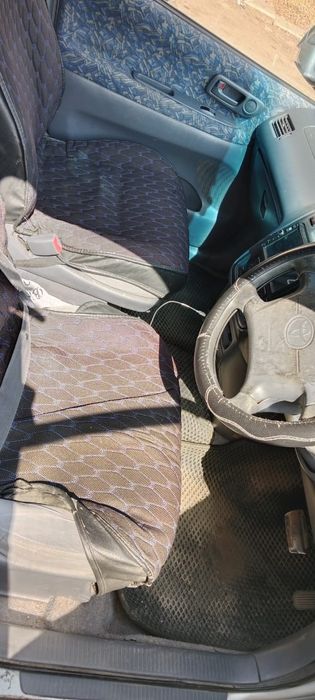 Авто машина тойота ипсум