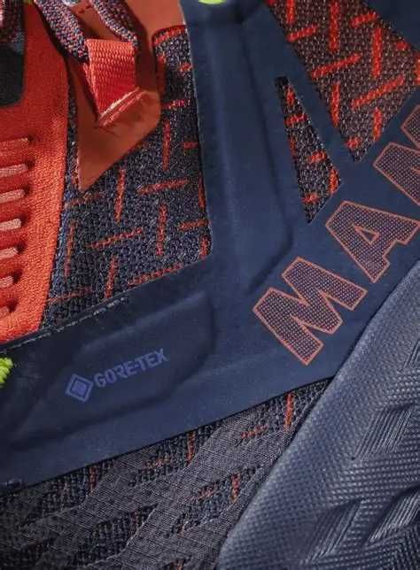 Туристически обувки  Buty Mammut Sertig II Mid GTX Men Hot Red/Marine