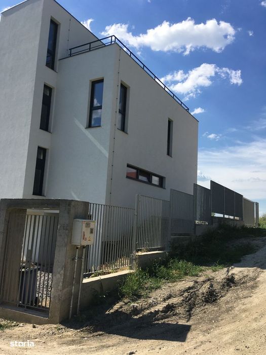 Proprietate exclusivista, Design modern, View spectaculos, Dezmir