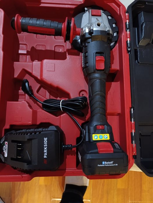 Flex Parkside performes pe acumulator de 20v-Li G7 și incarcator