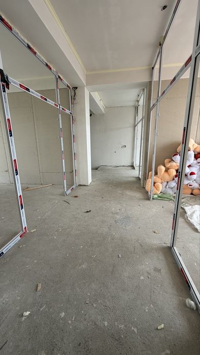 Срочно продается 3 магазина г. Янгиюль