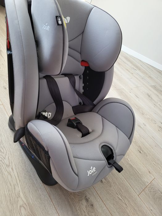 Автокресло фирмы Joie