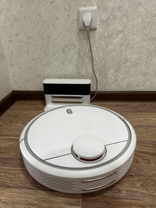 Продам робот пылесос
