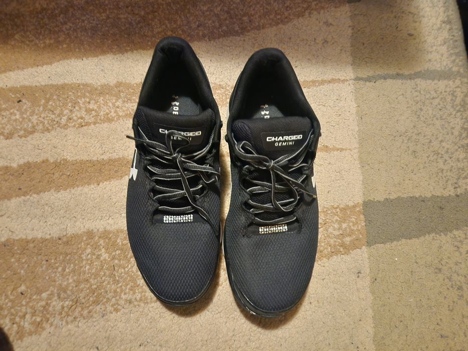 Under armour маратонки 44.5