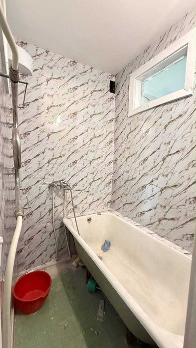 2 комнатная Кривой магазин