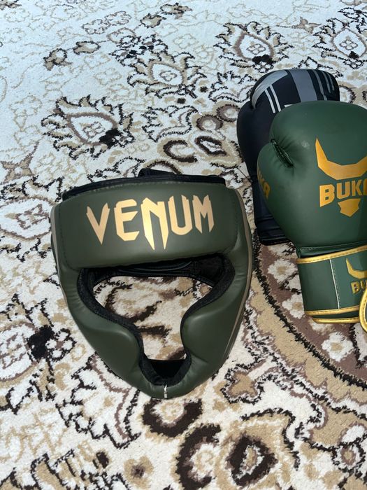 Боксерский шлем Venum
