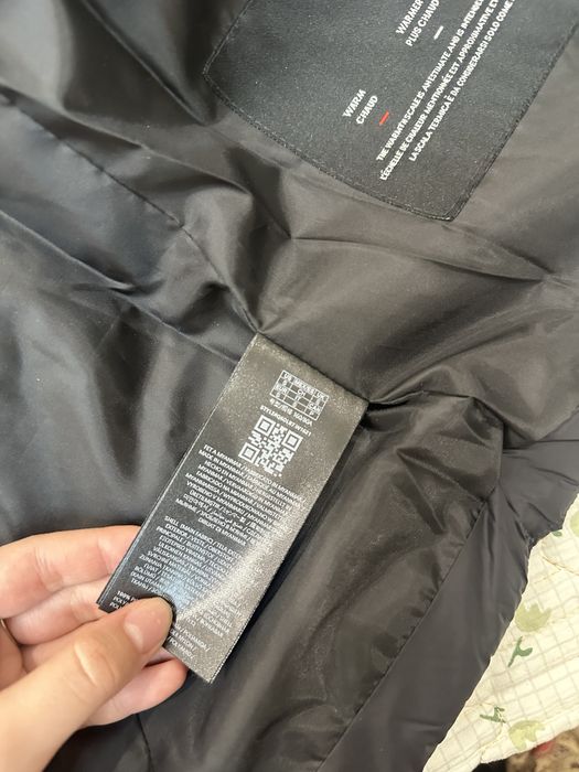 Куртка Guess оригинал