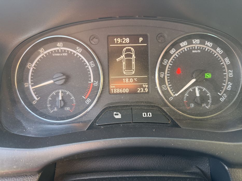 SKODA Fabia 2011 — imagine 2
