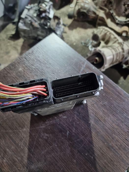 Ecu 0281 012707 330D E 90- BMW