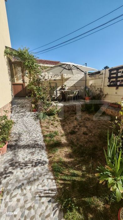Apartament la casa, 3 camere, 70 mp, curte privata, zona Ultracentrala
