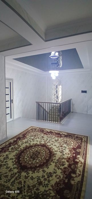 Yangi deska 2 qavat 8 xonali uy