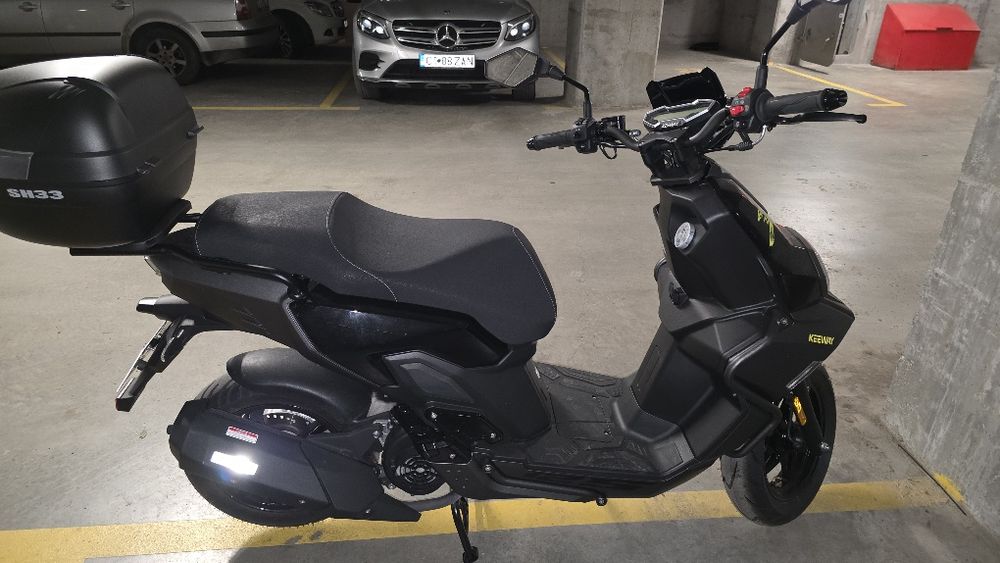 Scuter 125cm Keeway 10/2025 /  300km rulați bord digital