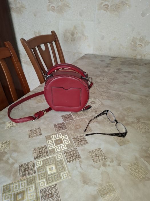 Сумки женские ,практичные. современные