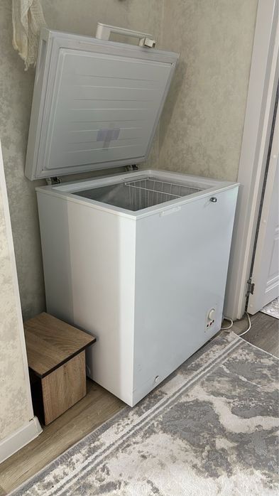 Морозильник 139л