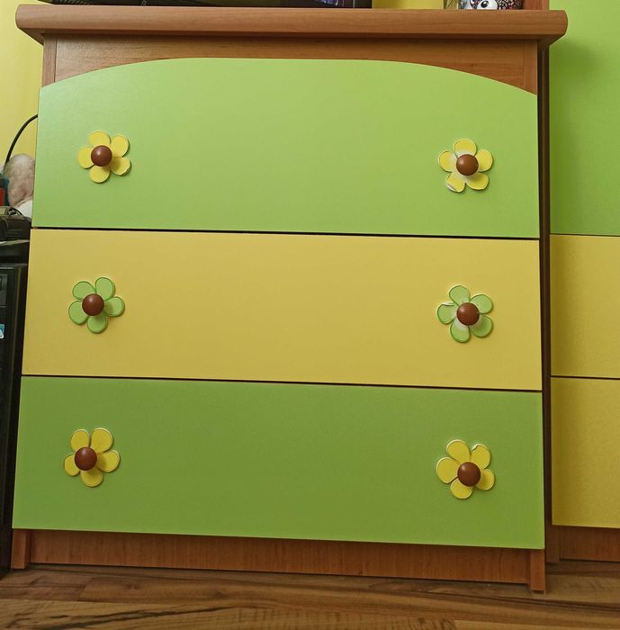 Юношеско обзавеждане