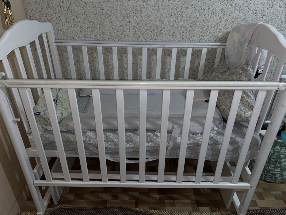 Кровать для детей(манеж)