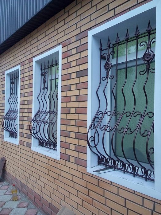 Двери, решетки, ворота, заборы, оградки