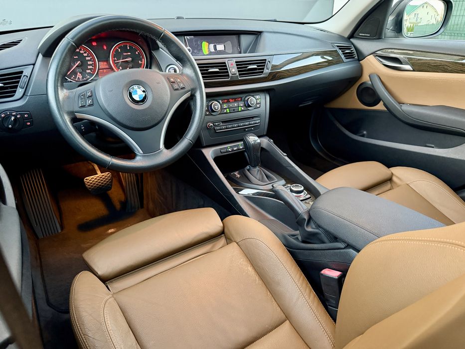 BMW X1 2011 — imagine 5