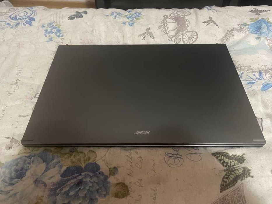 Laptop Acer Aspire 5 - Ryzen 7 5825U, 16GB RAM, 1TB SSD - Win 11 & Office