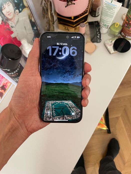 Продам Айфон 14про 256