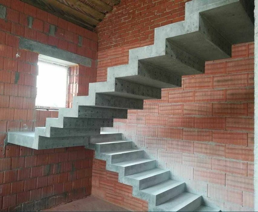 Зиначи уста 5000