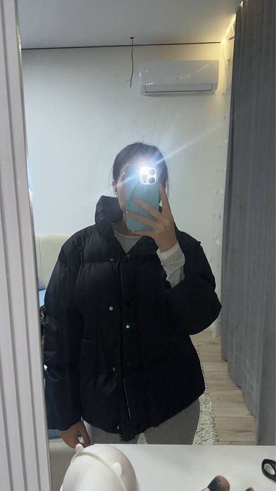Продам черный пуховик