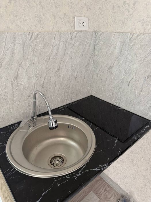 Продается 1 комнатная бывшее Общежитие Чиланзар 25 квартал