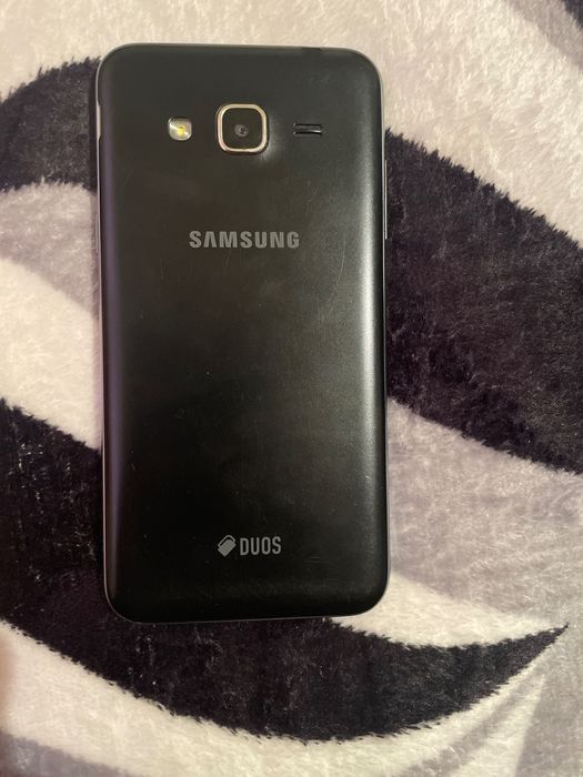 Telefon mobil…….