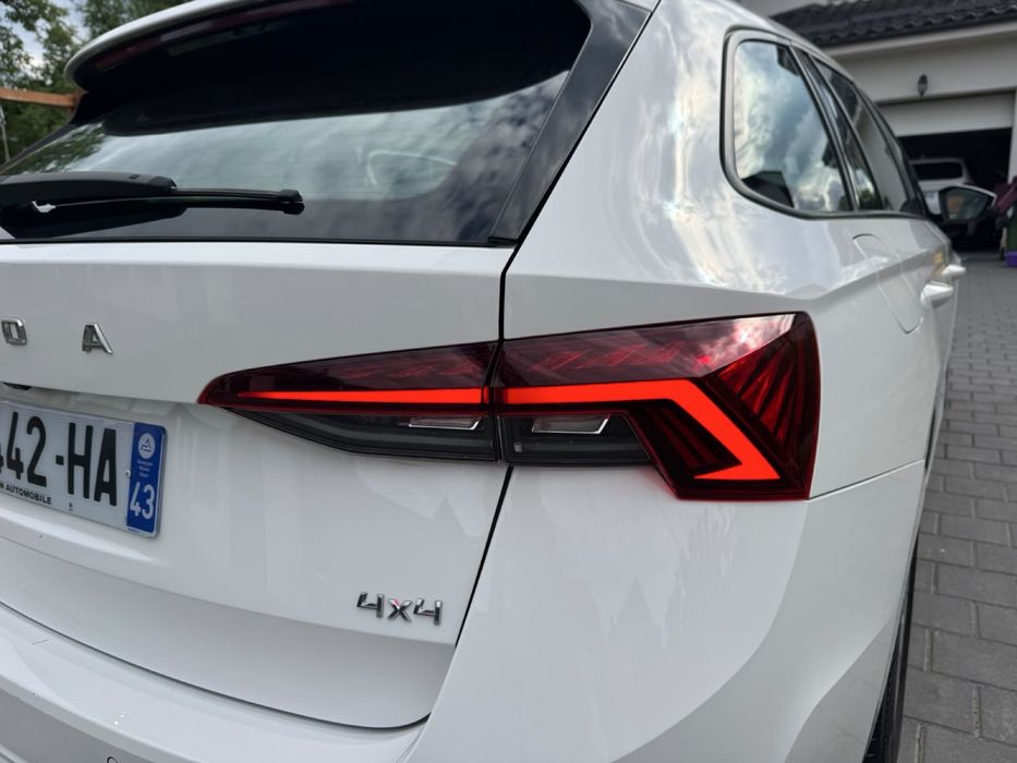 Skoda octavia 2022  dsg 4motion