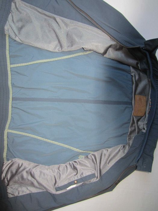 Geaca primavara Boss Orange, model Orrson-W, masura L 85%poliester+15%Elasthan,lipsa gluga, stare f. buna