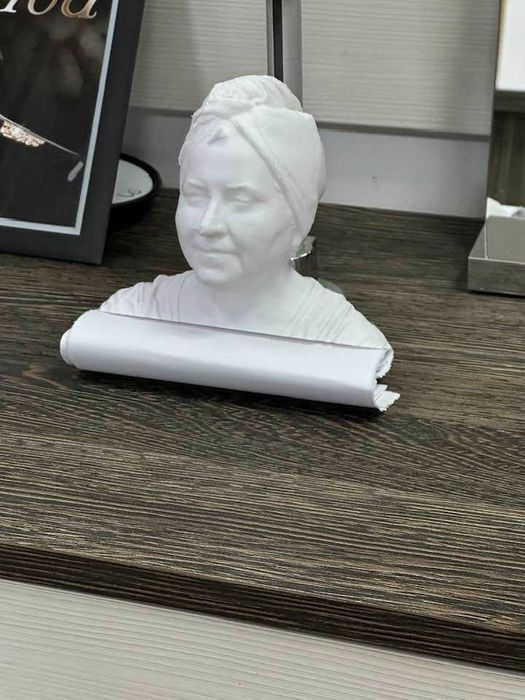 rame ochelari, bust, suporti, vaze si orice obiect la imprimanta 3d