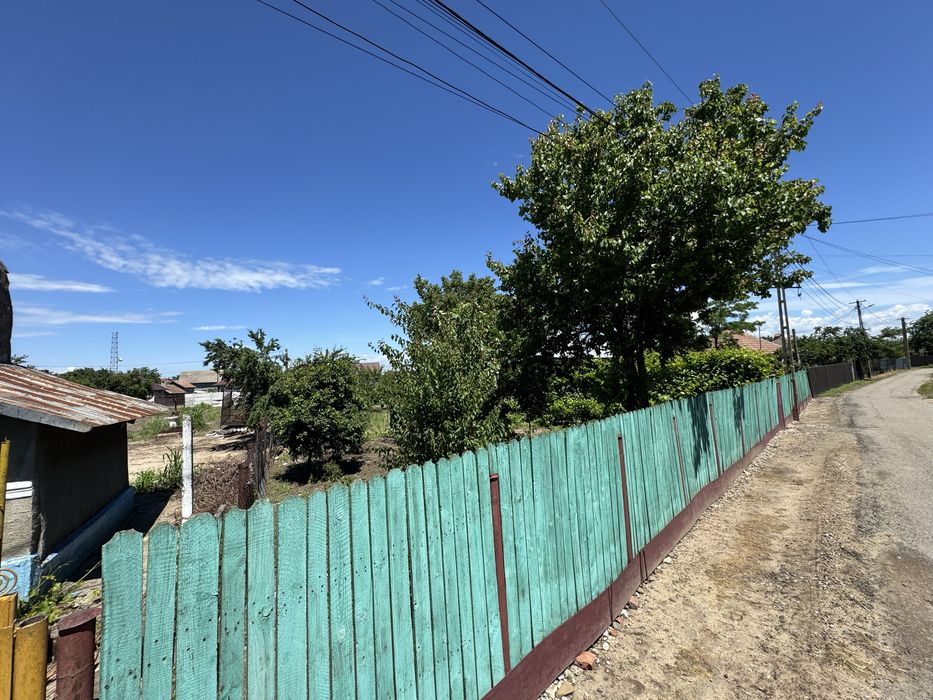 Casă bătrânească de vânzare – Comuna Ciorani, Prahova - Vedere 3