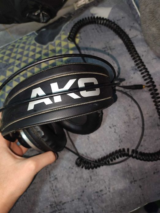 Профессионалний студийний наушники AKG K271 MK II