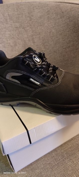 Адр-обувки Veltuff