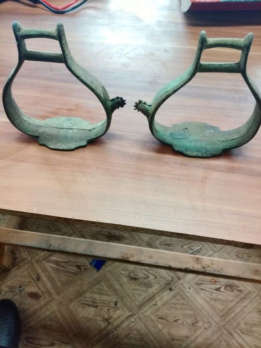 Бронзови стремена (от османско време)