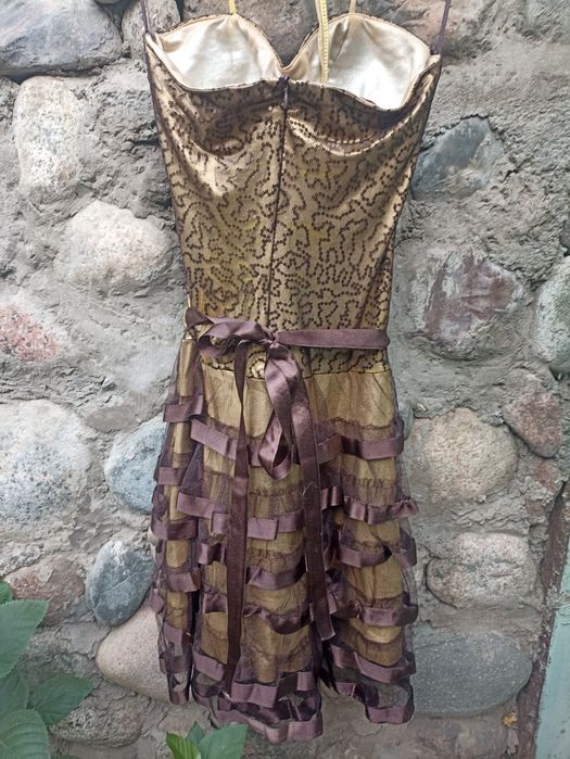 Платье коктейльное