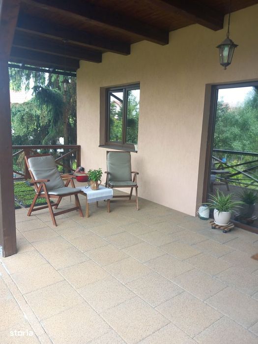 Proprietate cu 2 case, garaj și spațiu comercial, 1260 mp,Sangiorgiu