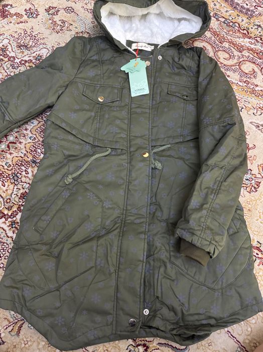 Куртка новая размер L 40-42