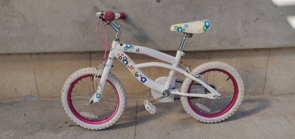 Bicicleta de copii cu roti de 16 inch