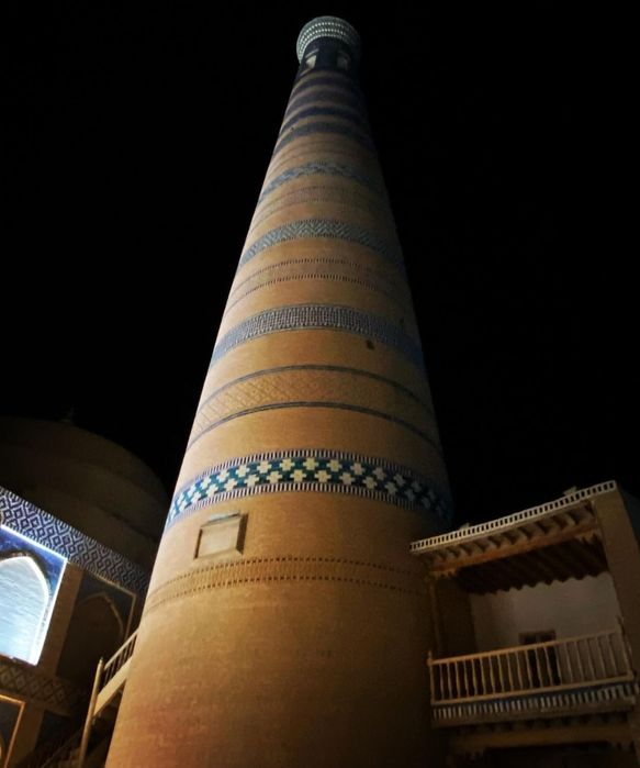 Ночные экскурсии по Хиве Вечерние прогулки Туры и Сопровождение вечеро